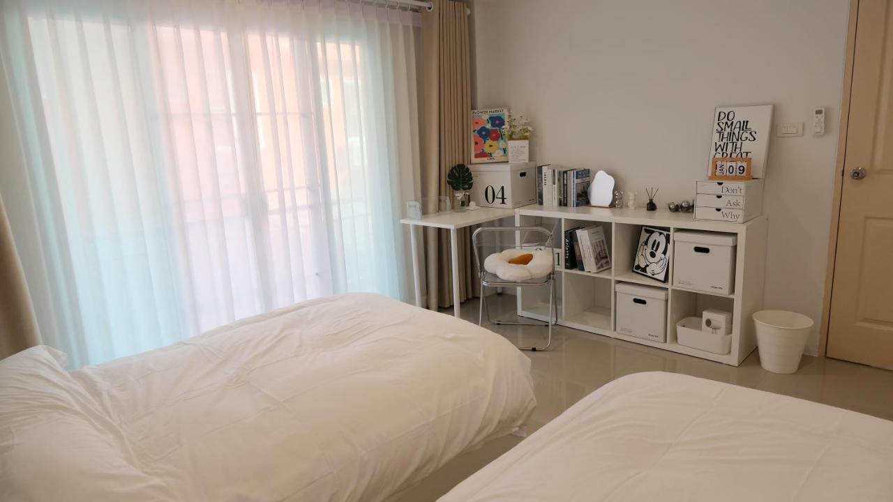 全新特价4br@tha Phae Gate 四卧度假别墅 距离塔佩门0.6m 25b 中英文管家 *